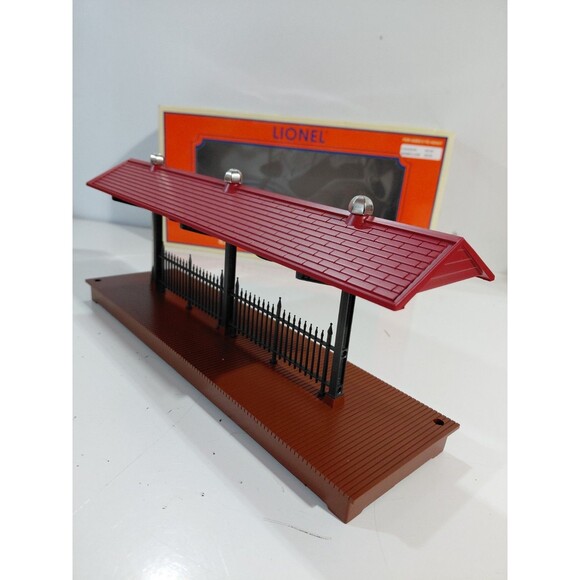 Lionel 6-24159 O Gauge Model Railroad Accessory Lighted Station Platform w/Box - Picture 5 of 16